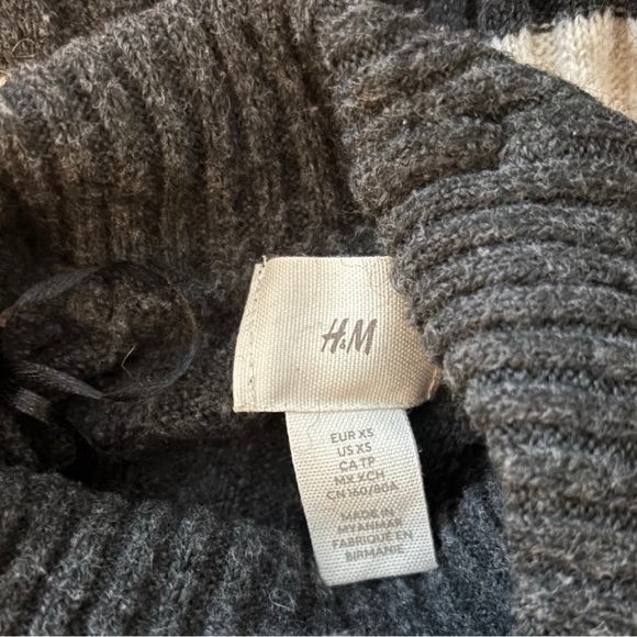 H&M Charcoal White Stripe Ribbed Turtleneck Sweater XS - Picture 3 of 5